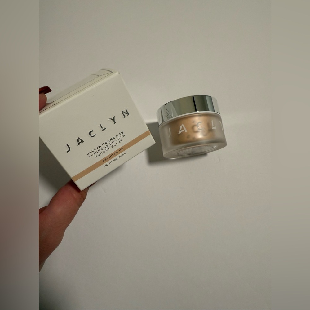 Jaclyn Cosmetics NIB Luminous Powder